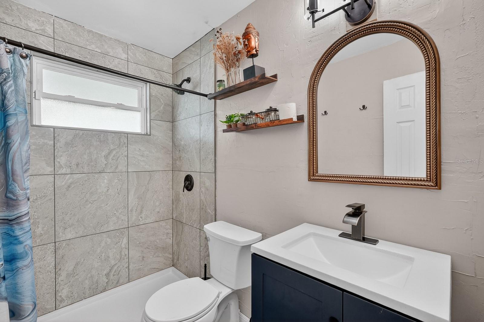 Image 17 of 42 For 327 London Road