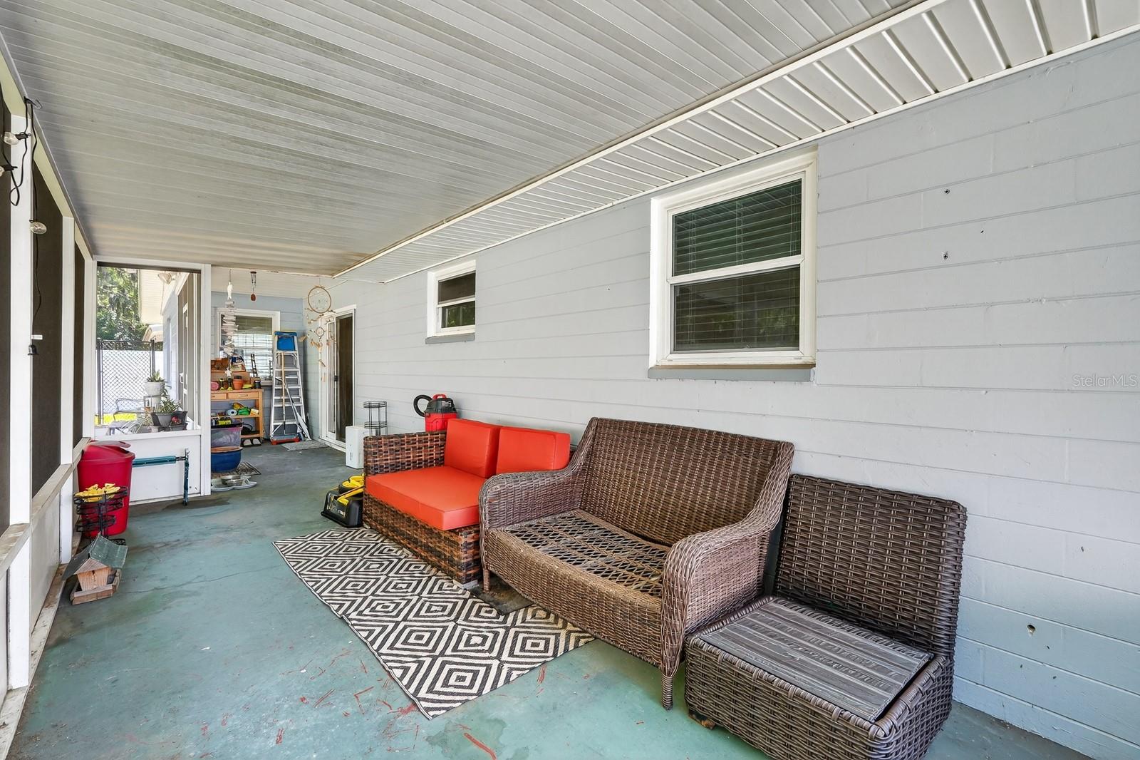 Image 19 of 42 For 327 London Road