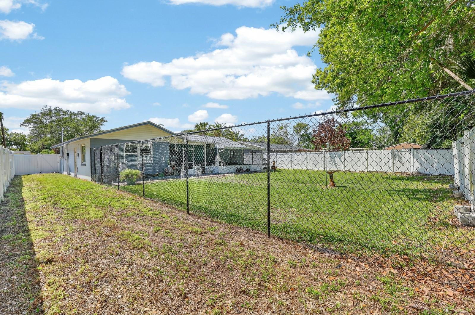 Image 25 of 42 For 327 London Road