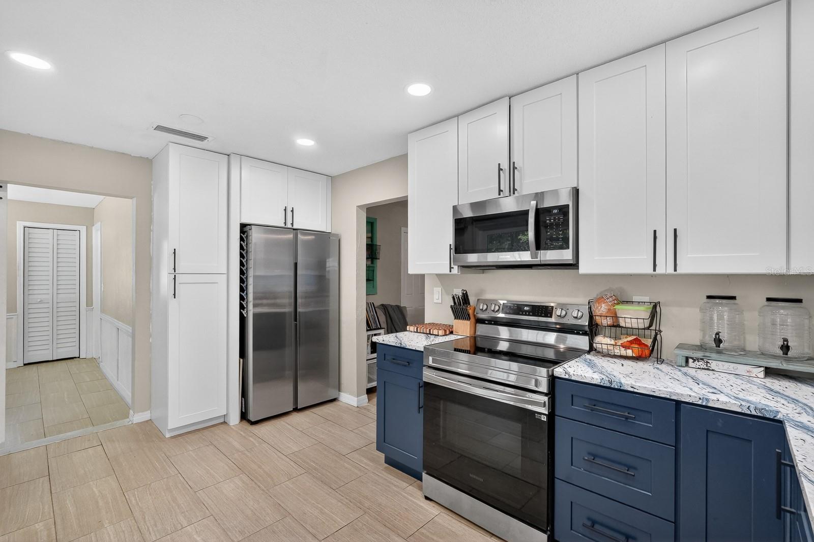 Image 9 of 42 For 327 London Road