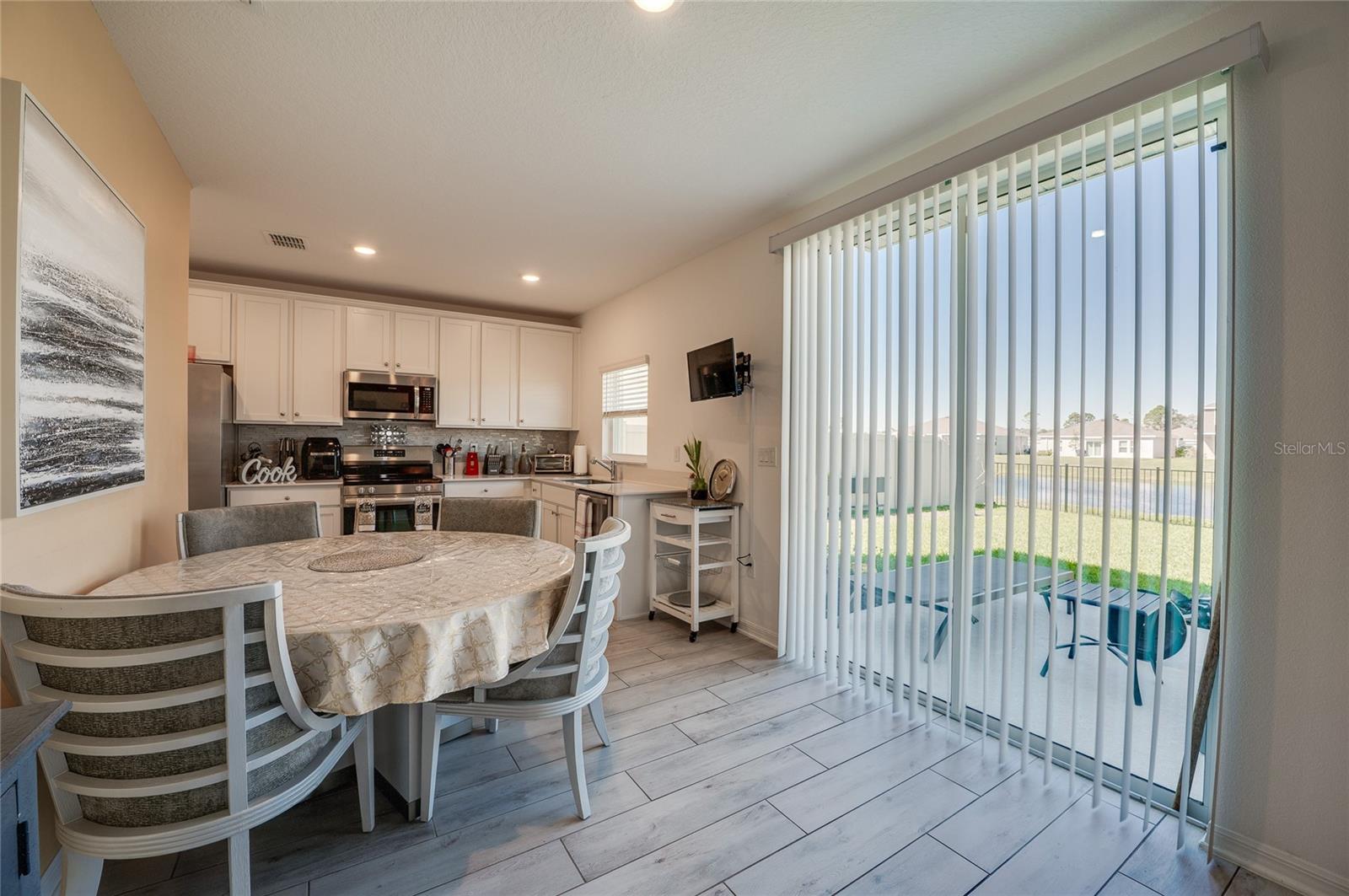 Image 18 of 57 For 3986 Willowbrook Drive