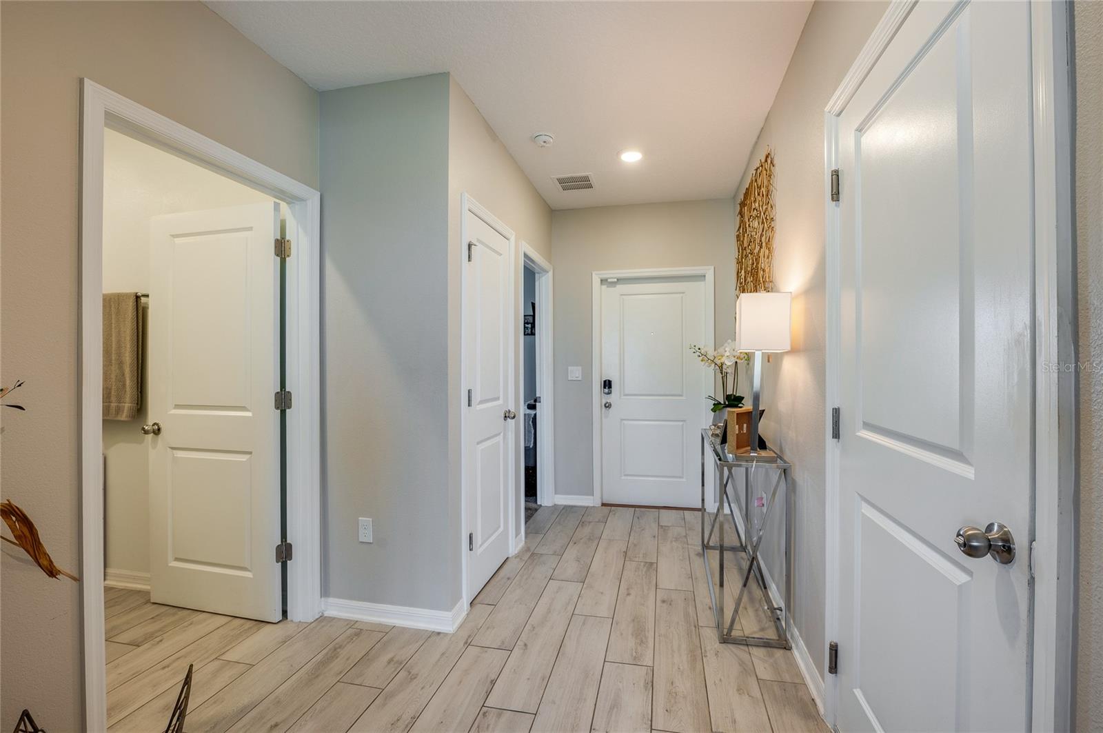 Image 7 of 57 For 3986 Willowbrook Drive