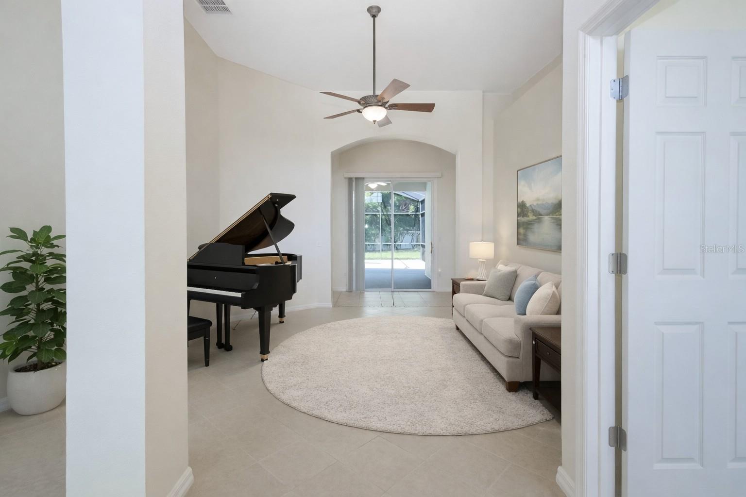 Image 18 of 43 For 140 Rangeline Woods Cove