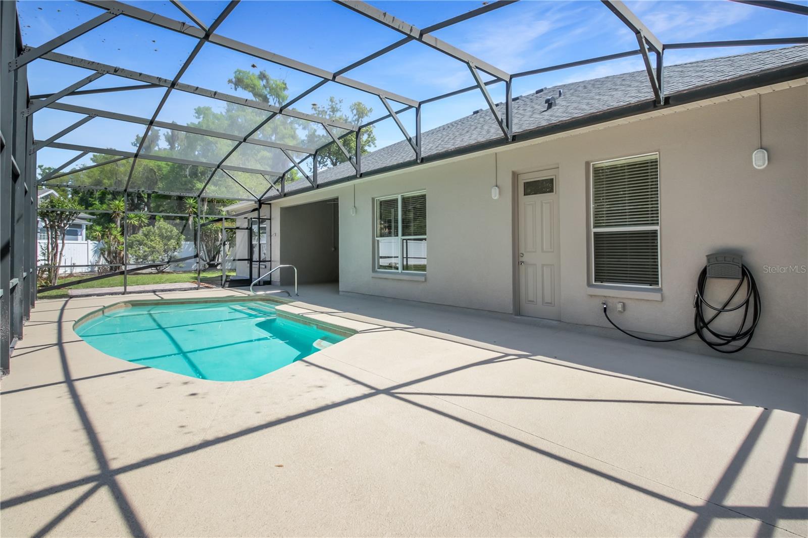 Image 36 of 43 For 140 Rangeline Woods Cove