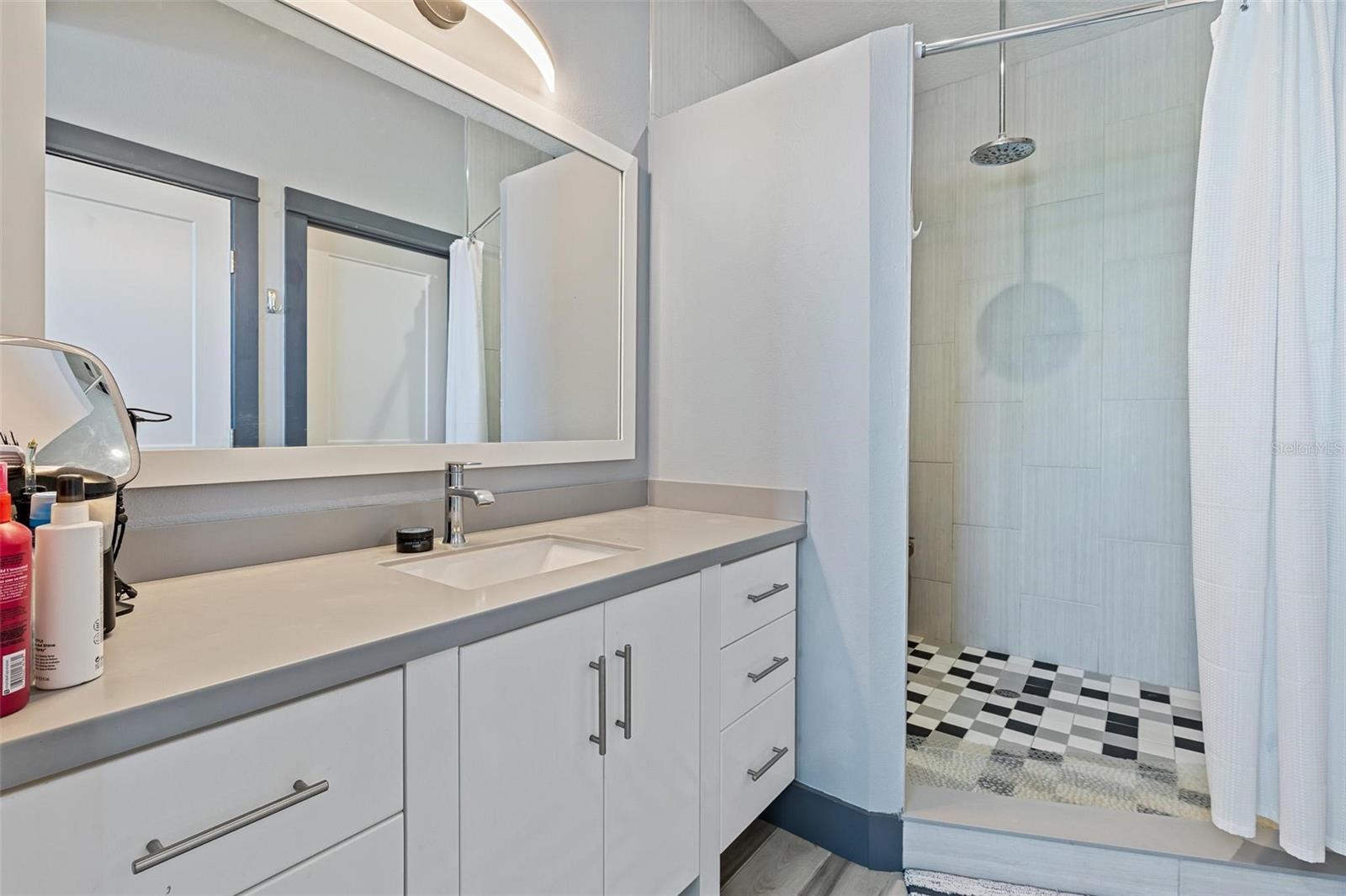 Image 18 of 35 For 701 3rd Avenue Ph