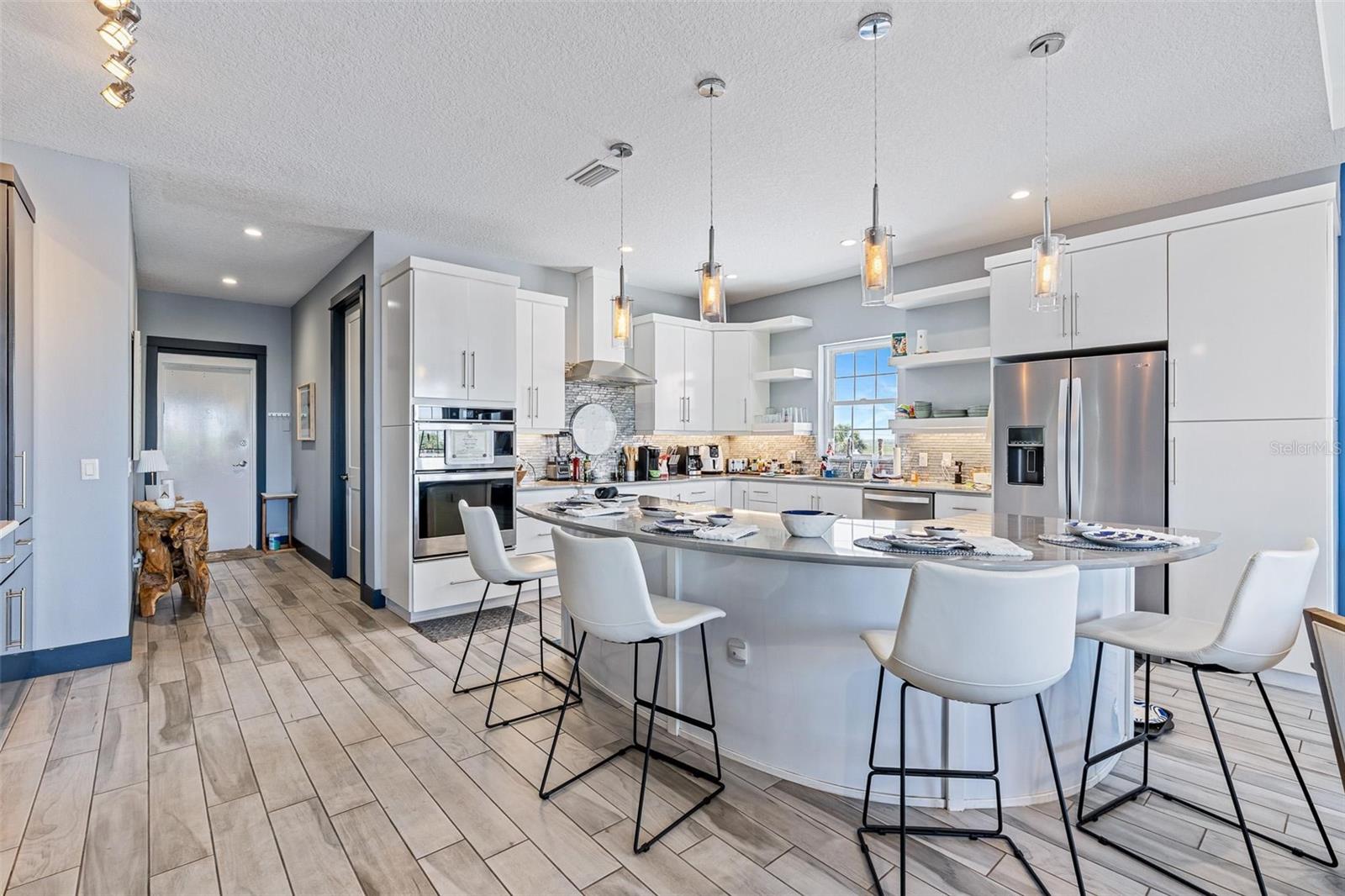 Image 6 of 35 For 701 3rd Avenue Ph