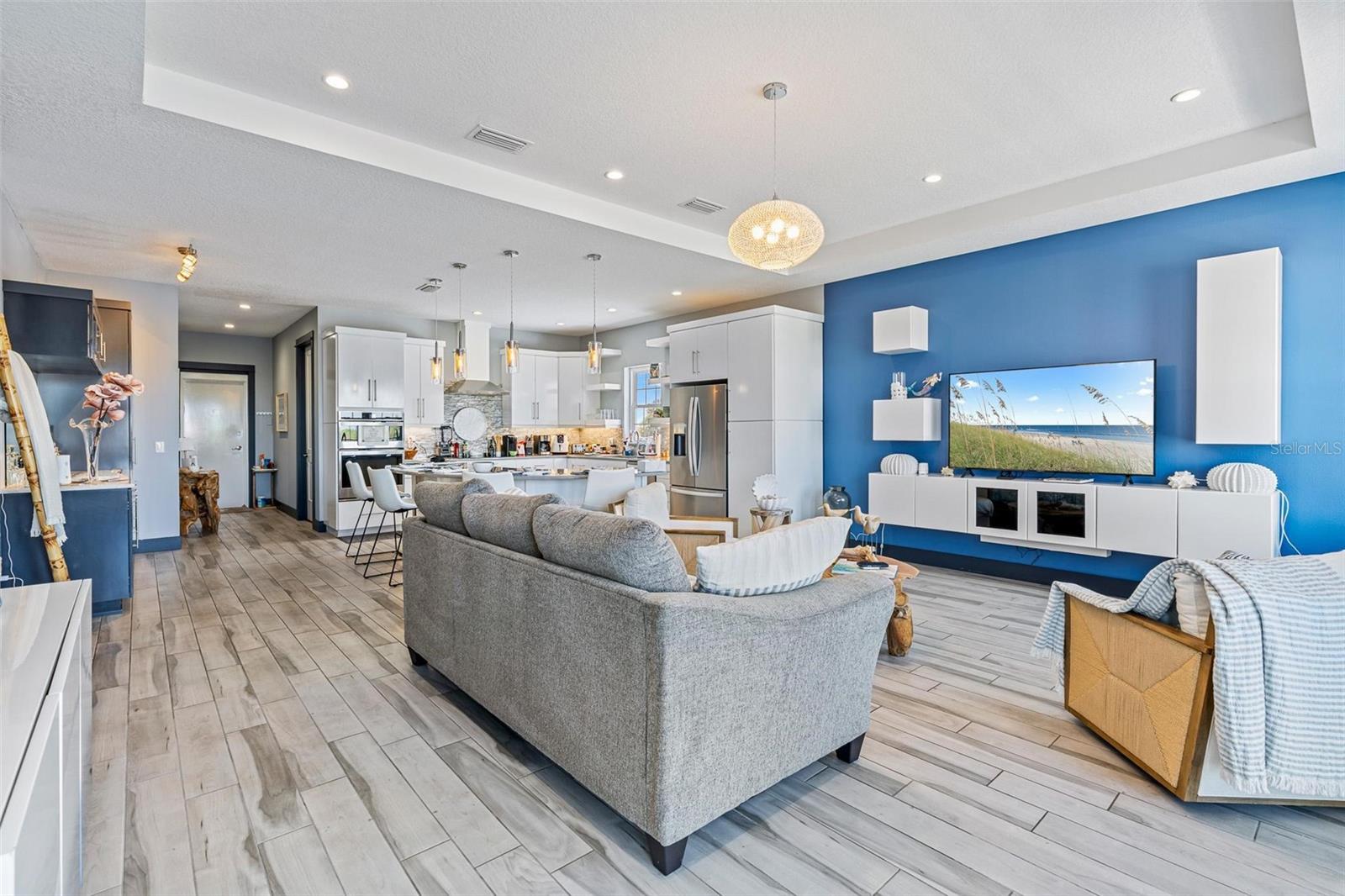 Image 7 of 35 For 701 3rd Avenue Ph