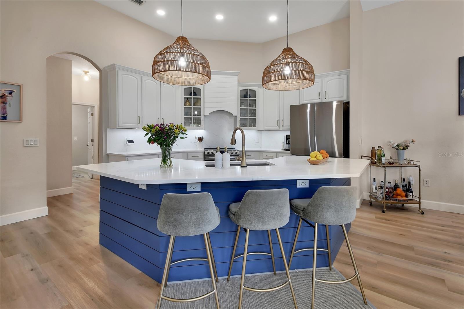 Image 13 of 54 For 407 Thoroughbred Way