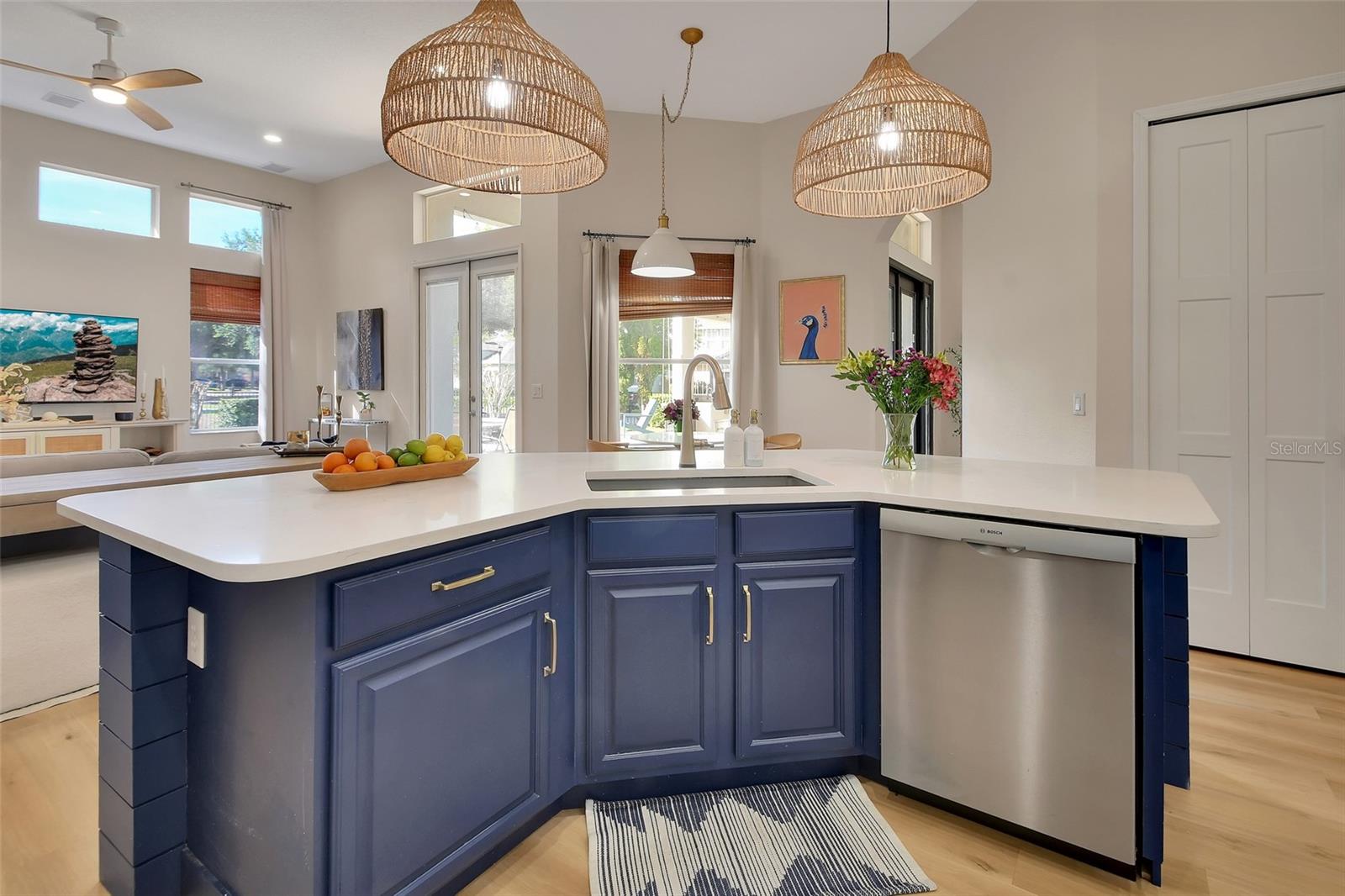 Image 15 of 54 For 407 Thoroughbred Way