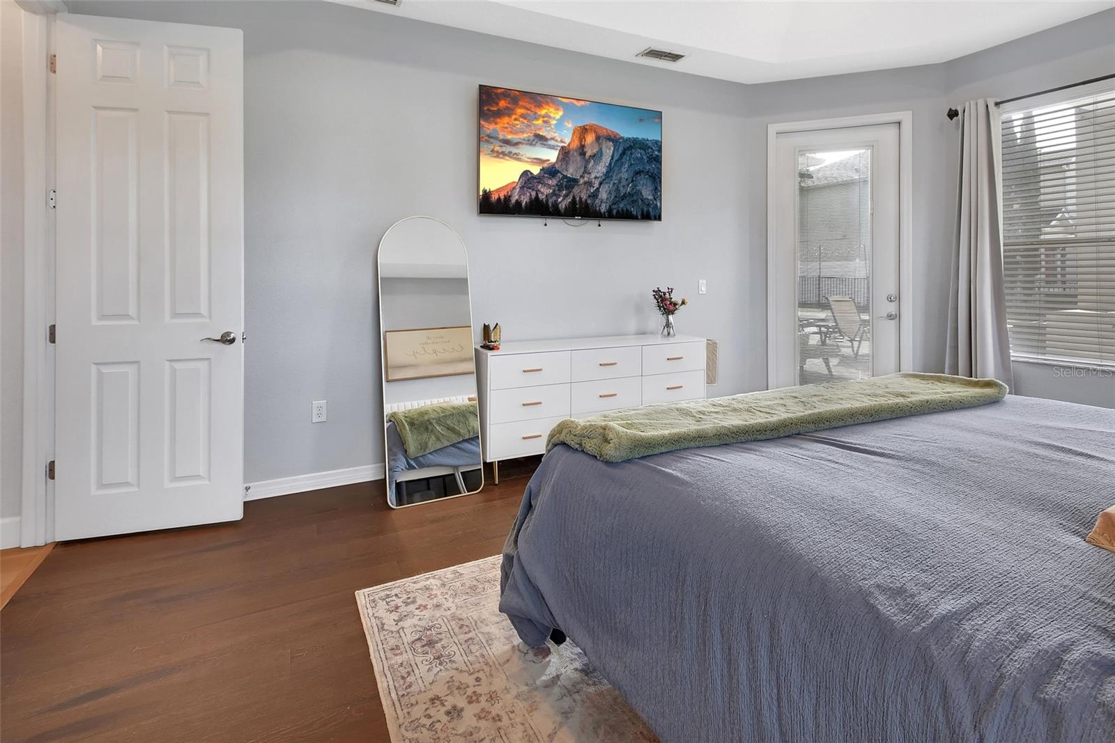 Image 22 of 54 For 407 Thoroughbred Way