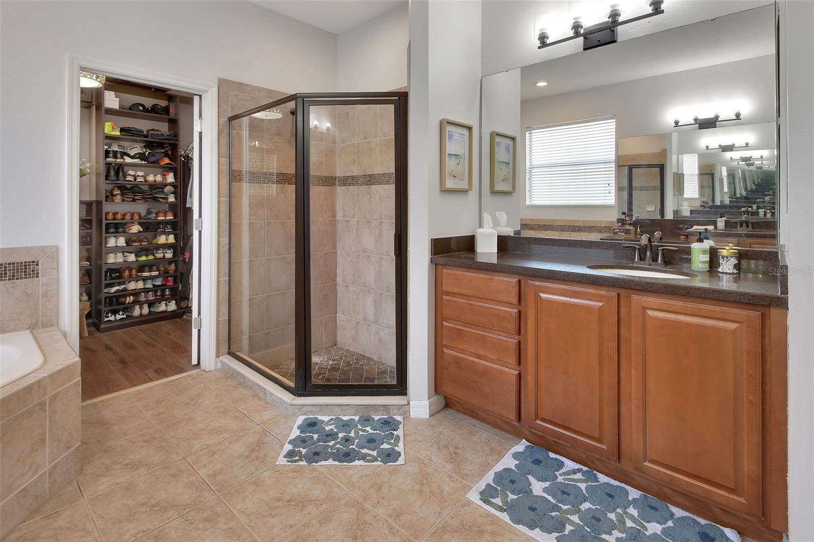 Image 24 of 54 For 407 Thoroughbred Way