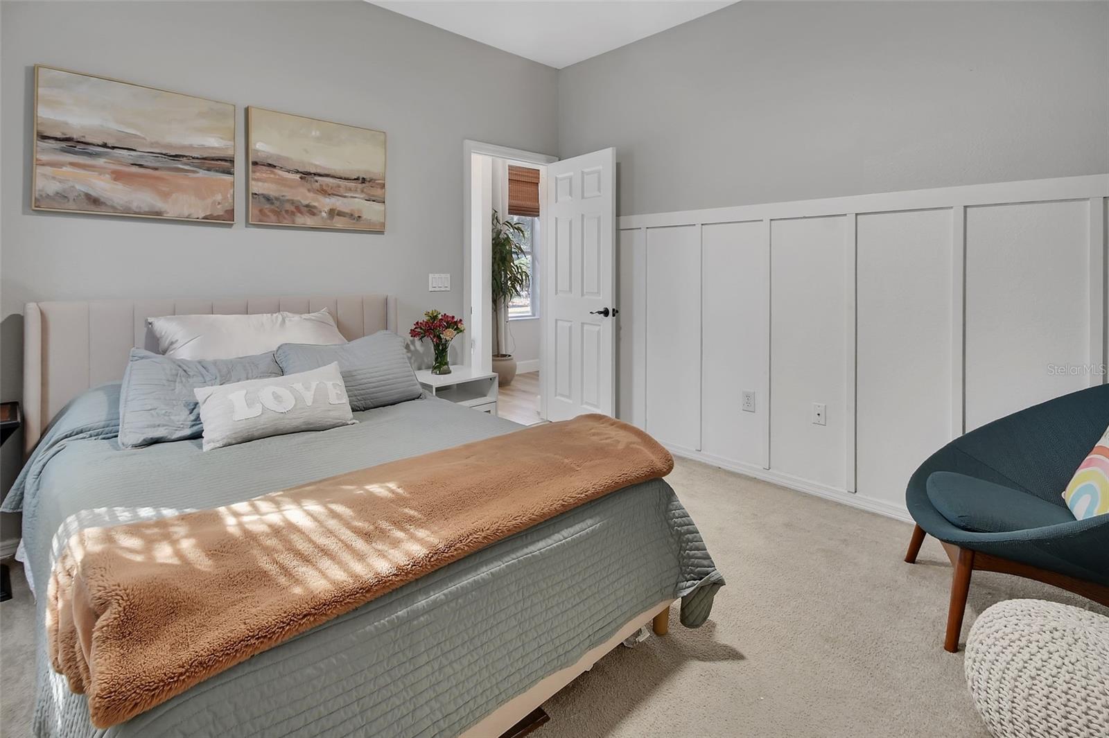 Image 27 of 54 For 407 Thoroughbred Way