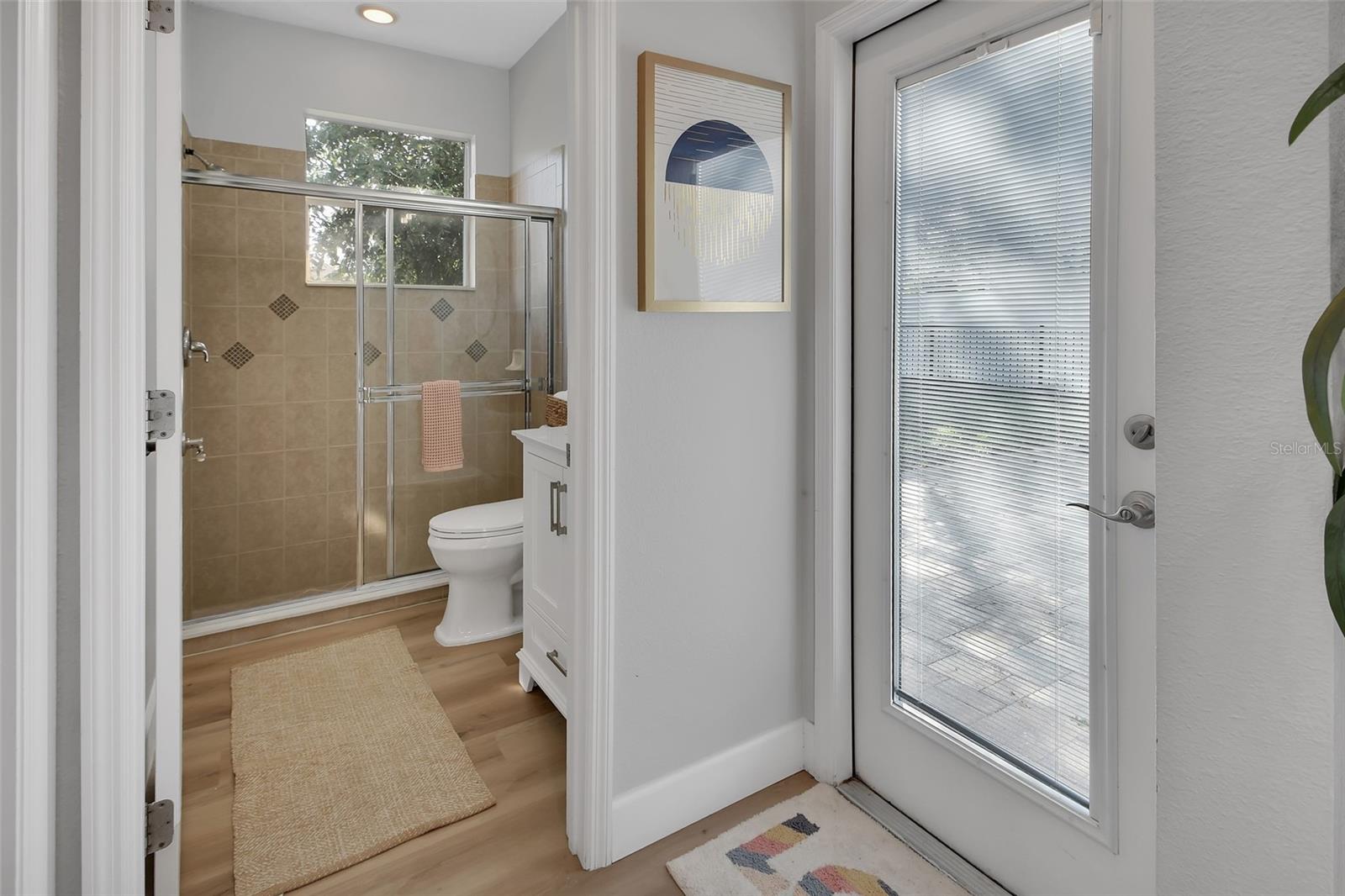 Image 29 of 54 For 407 Thoroughbred Way