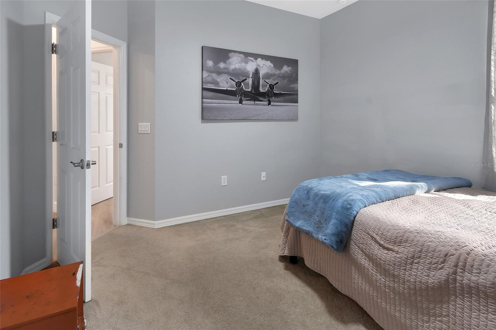 Image 34 of 54 For 407 Thoroughbred Way