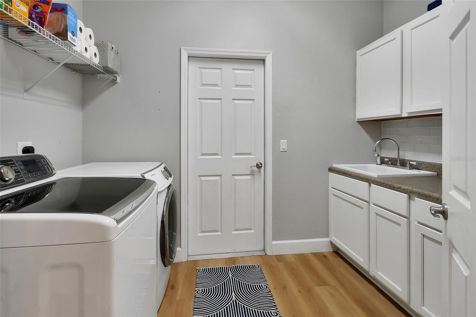 Image 35 of 54 For 407 Thoroughbred Way