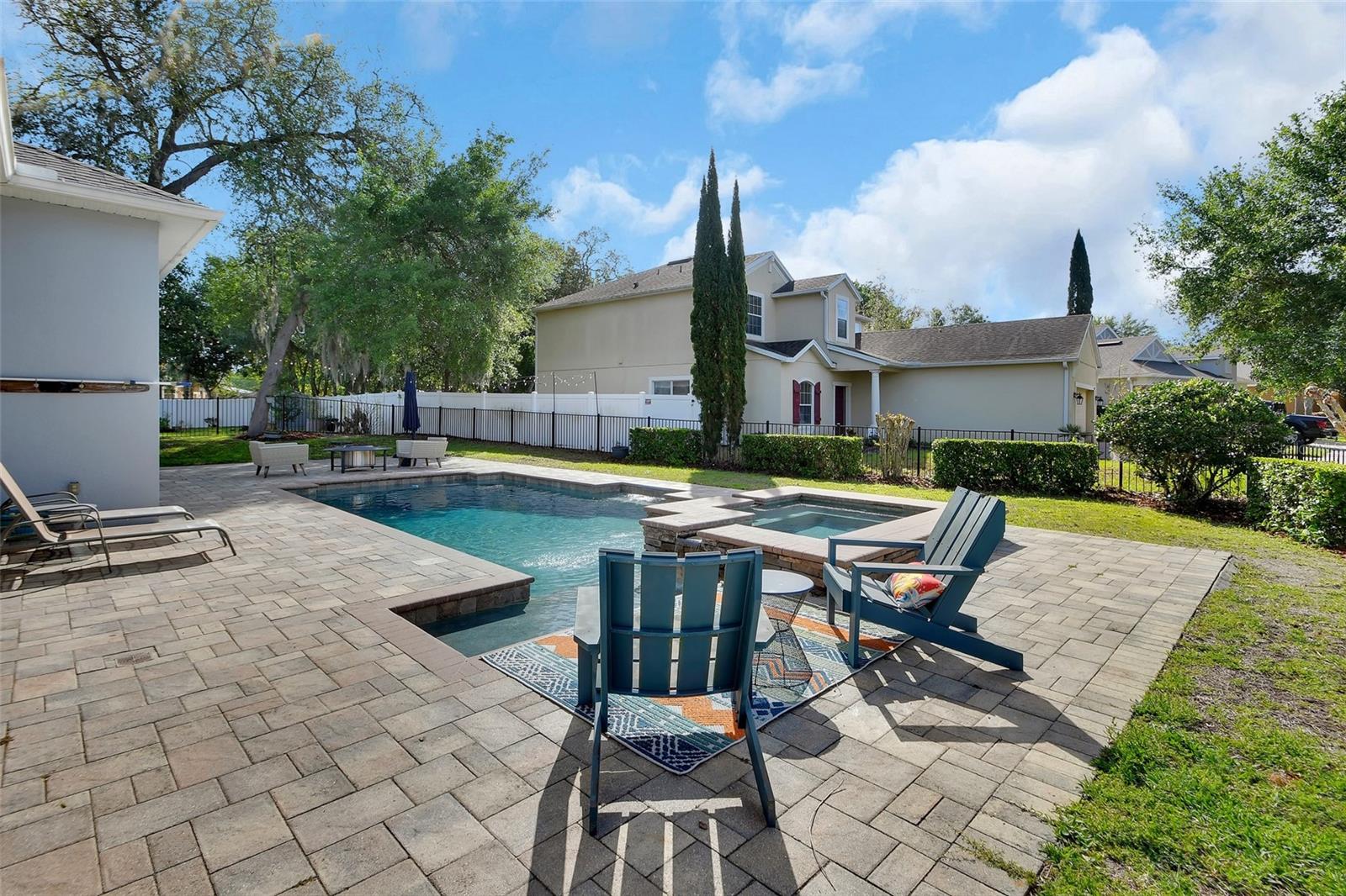 Image 40 of 54 For 407 Thoroughbred Way