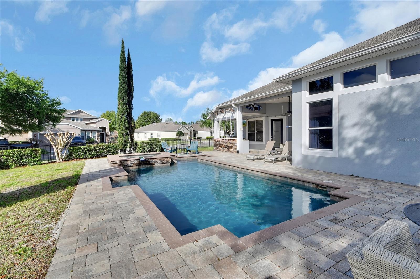 Image 42 of 54 For 407 Thoroughbred Way