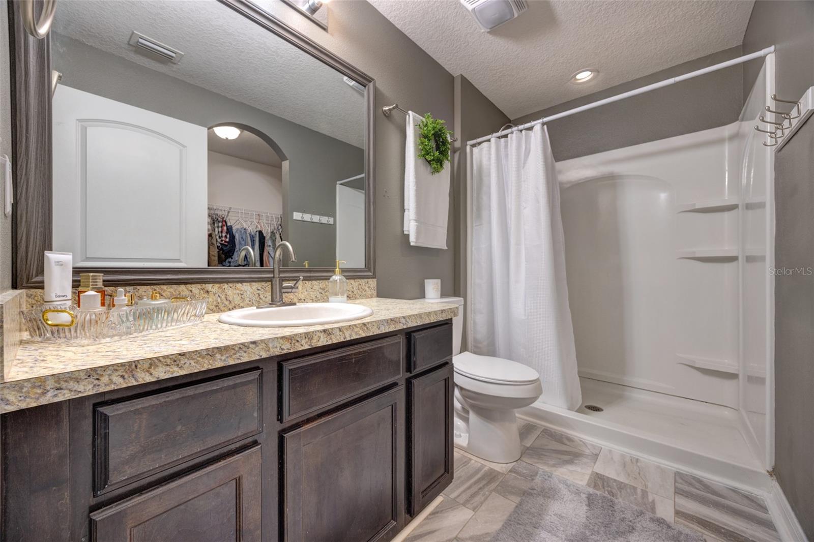 Image 16 of 37 For 309 Southern Winds Boulevard