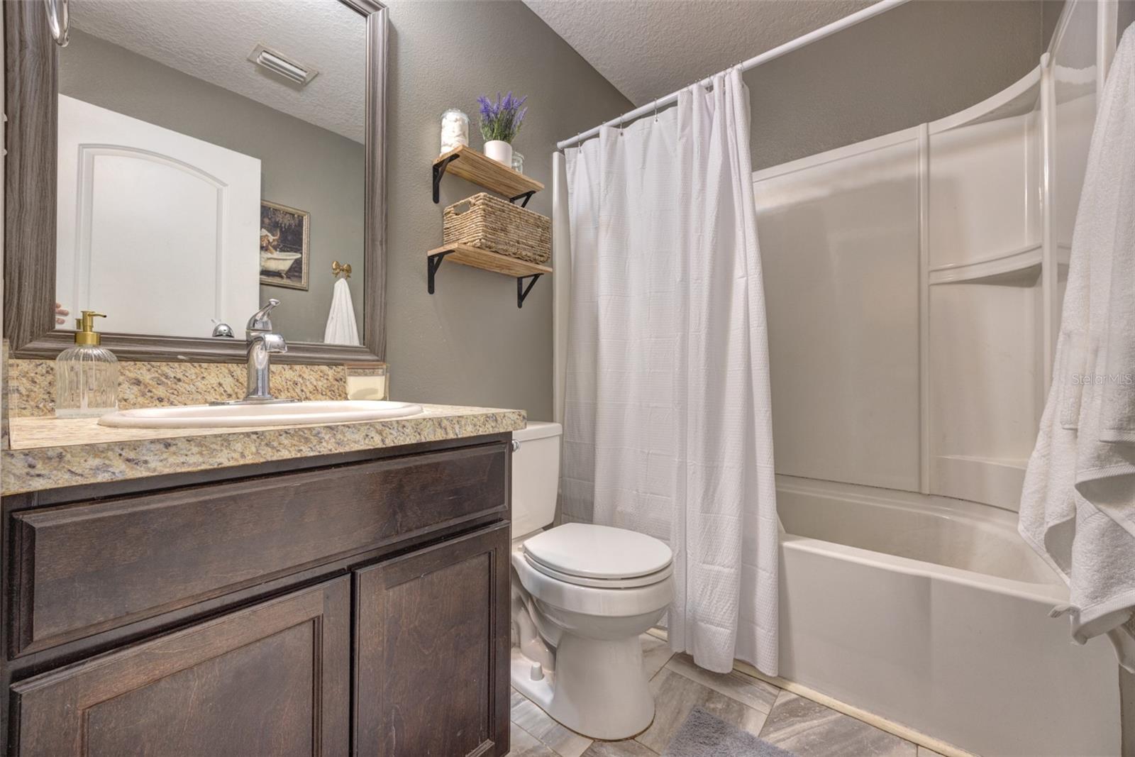 Image 26 of 37 For 309 Southern Winds Boulevard