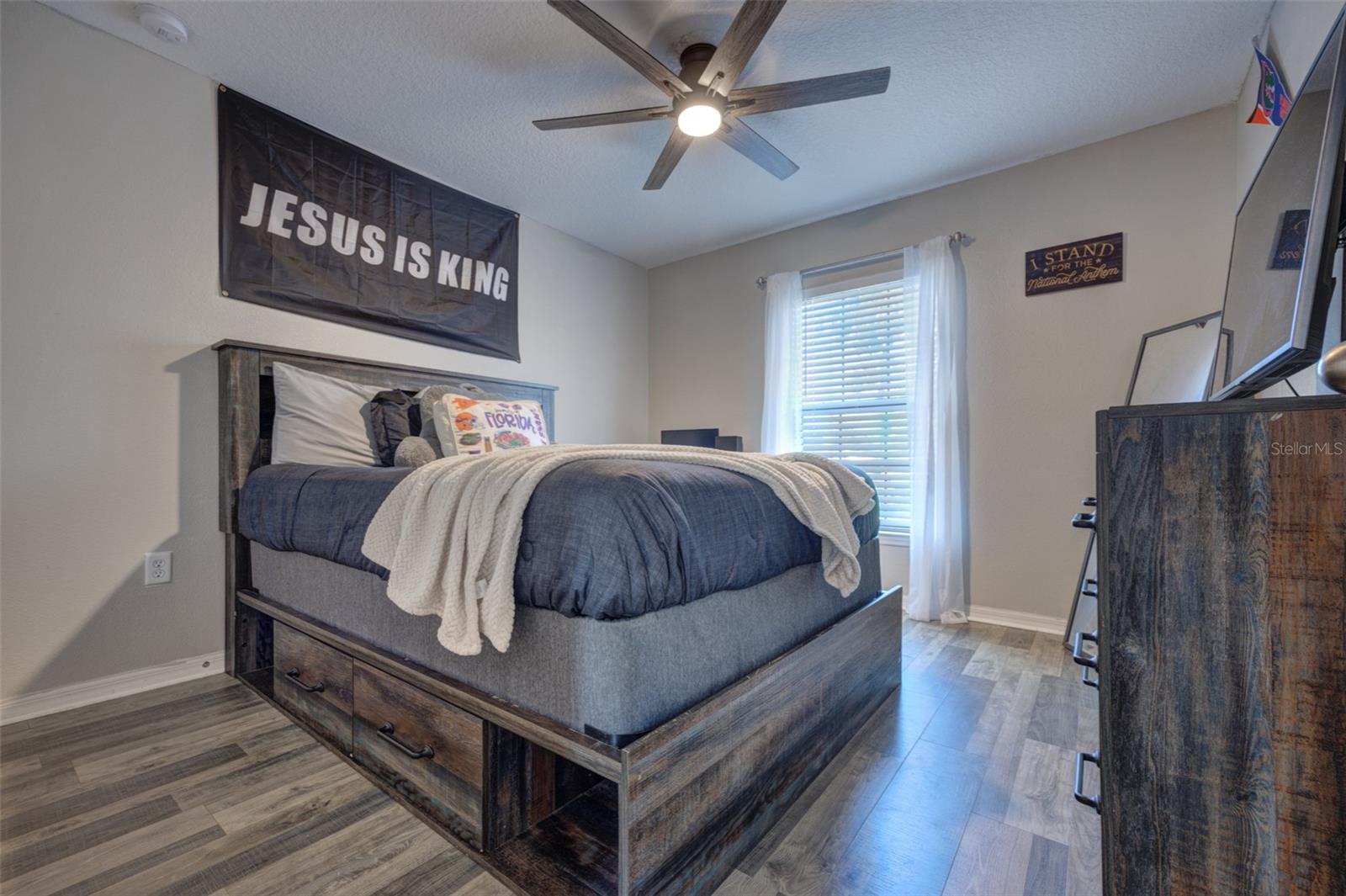 Image 28 of 37 For 309 Southern Winds Boulevard