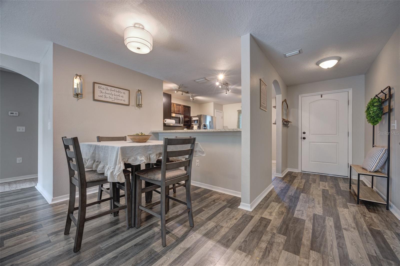 Image 3 of 37 For 309 Southern Winds Boulevard