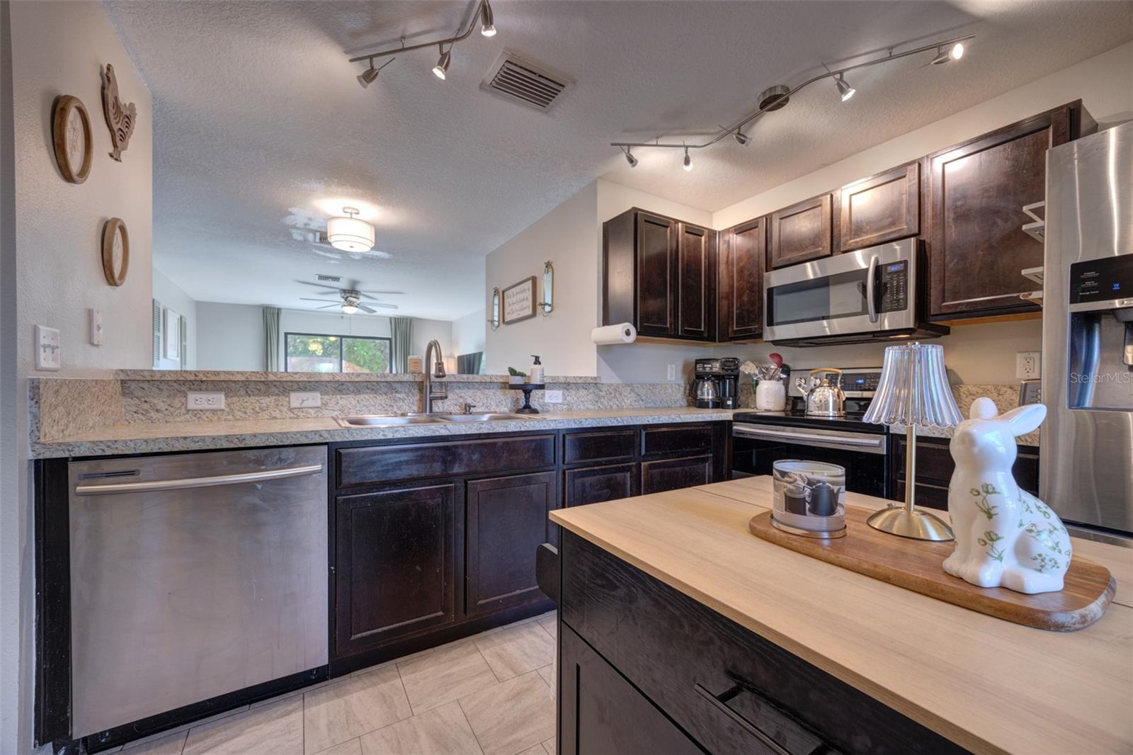 Image 5 of 37 For 309 Southern Winds Boulevard