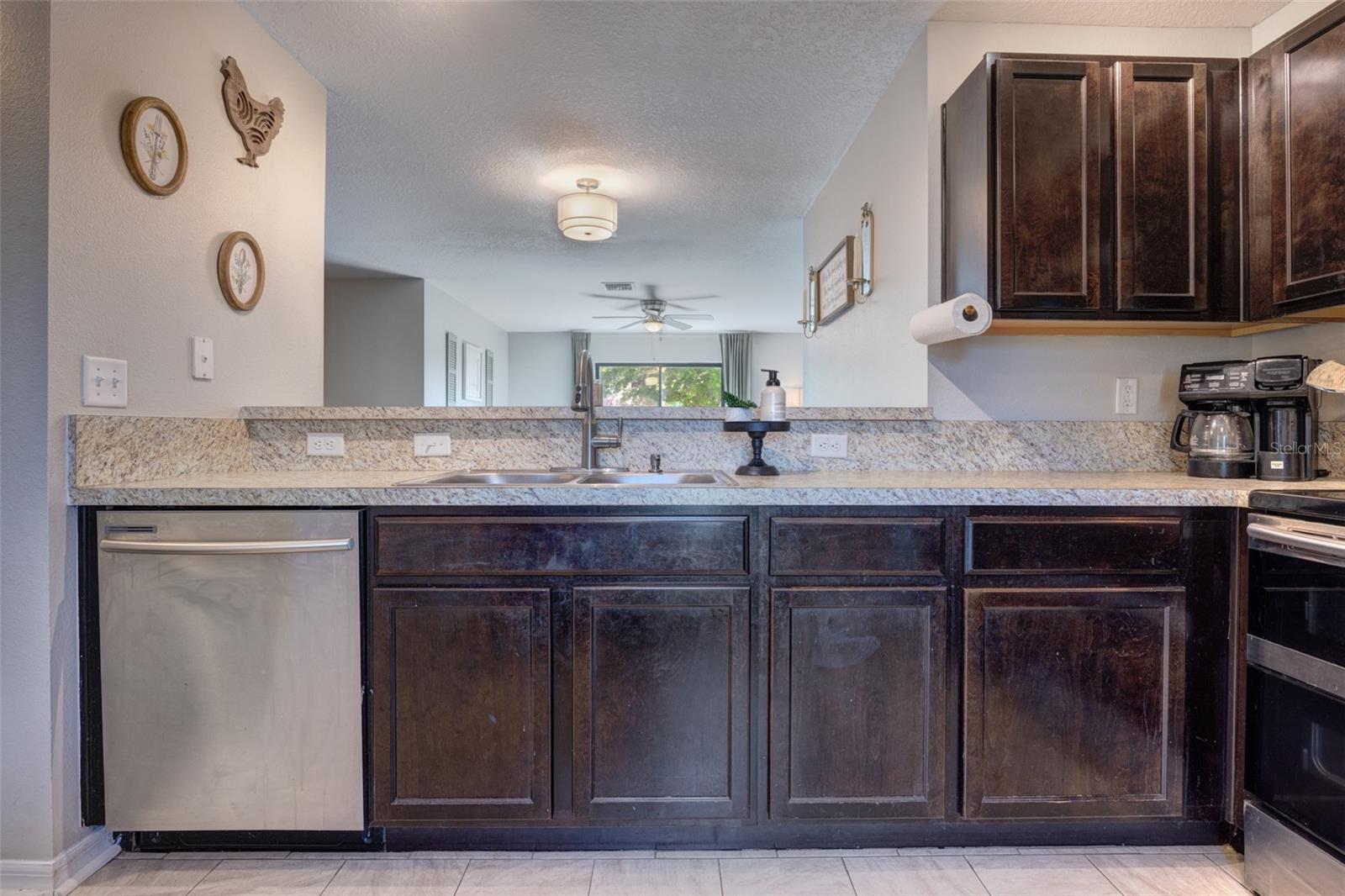 Image 8 of 37 For 309 Southern Winds Boulevard