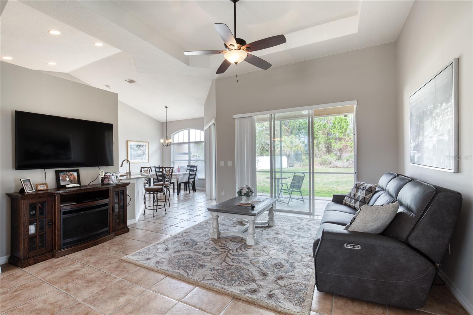 Image 14 of 46 For 89 Felwood Lane