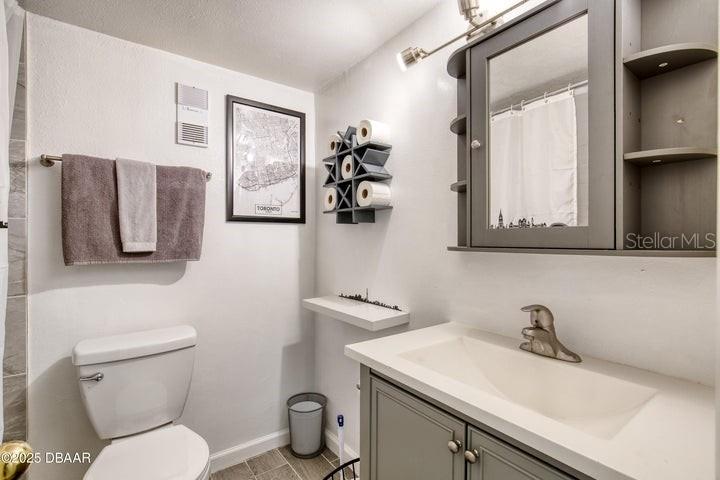 Image 13 of 21 For 1504 Virginia Avenue 101