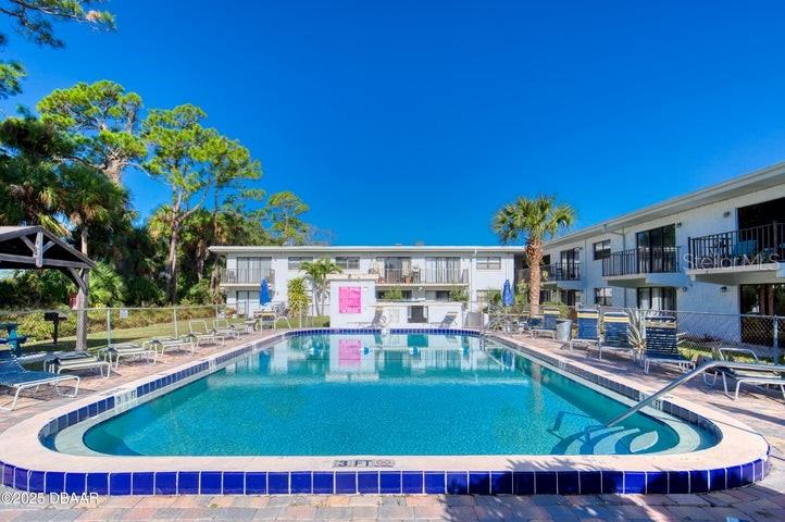 Image 20 of 21 For 1504 Virginia Avenue 101