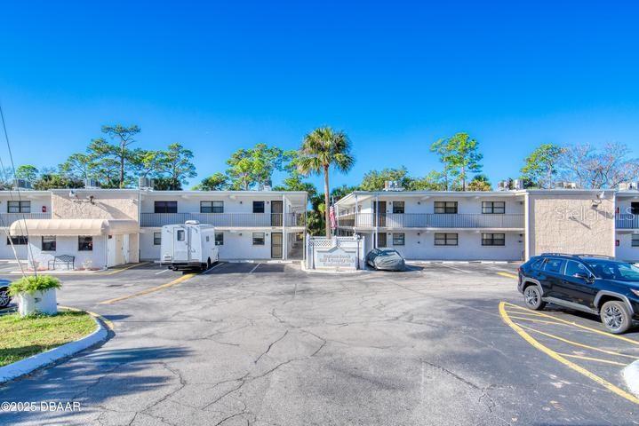 Image 3 of 21 For 1504 Virginia Avenue 101