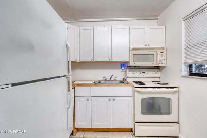 Image 6 of 21 For 1504 Virginia Avenue 101