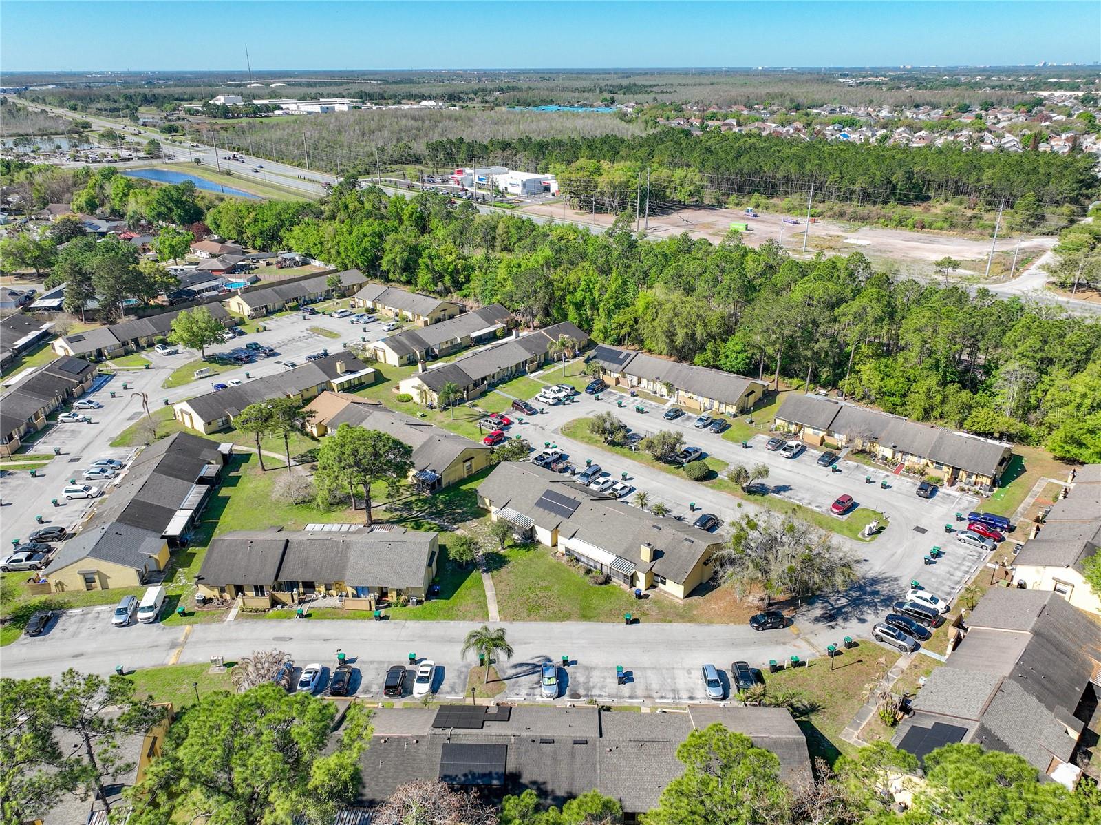 Image 30 of 39 For 193 Creekside Way