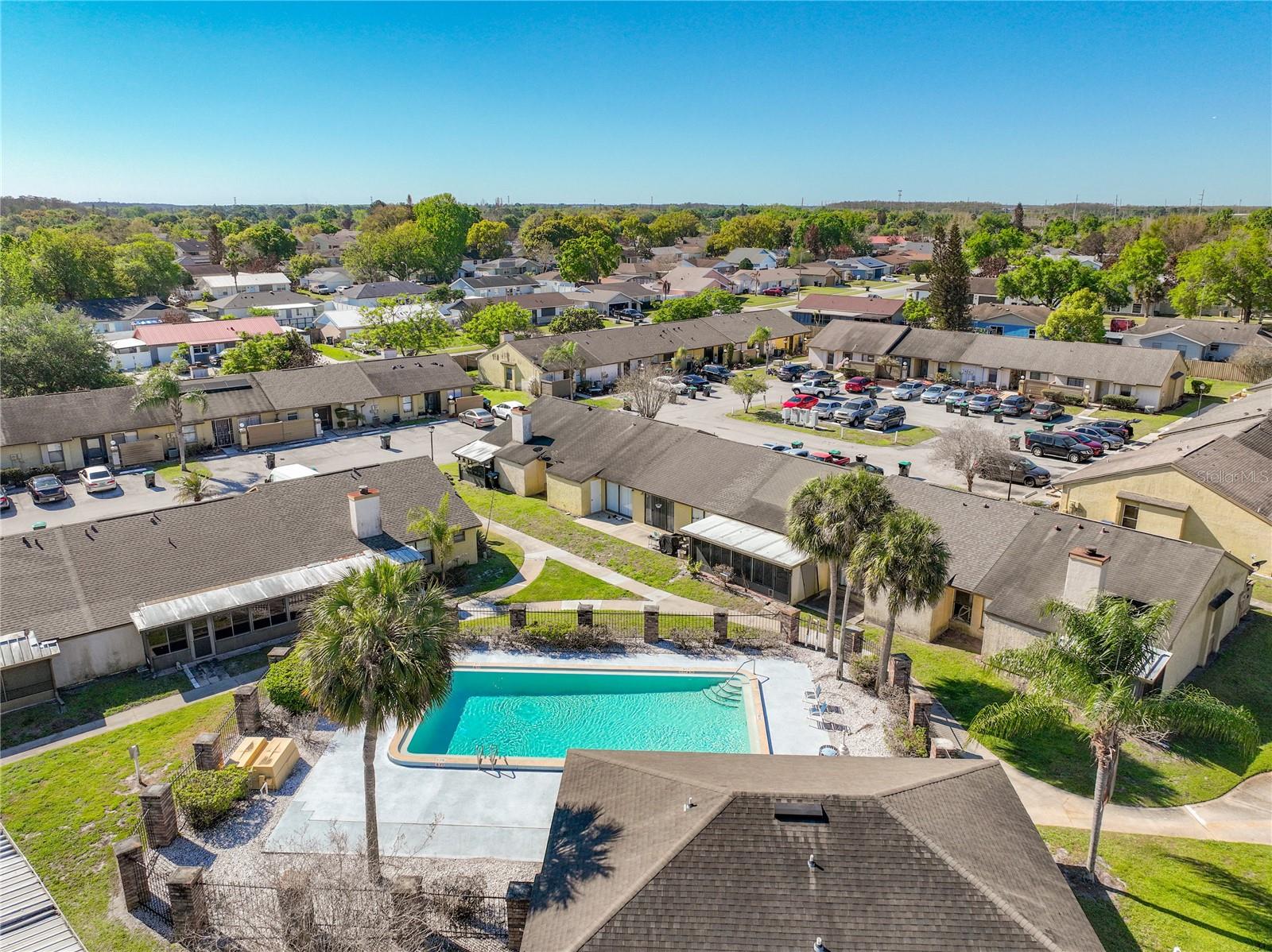 Image 31 of 39 For 193 Creekside Way