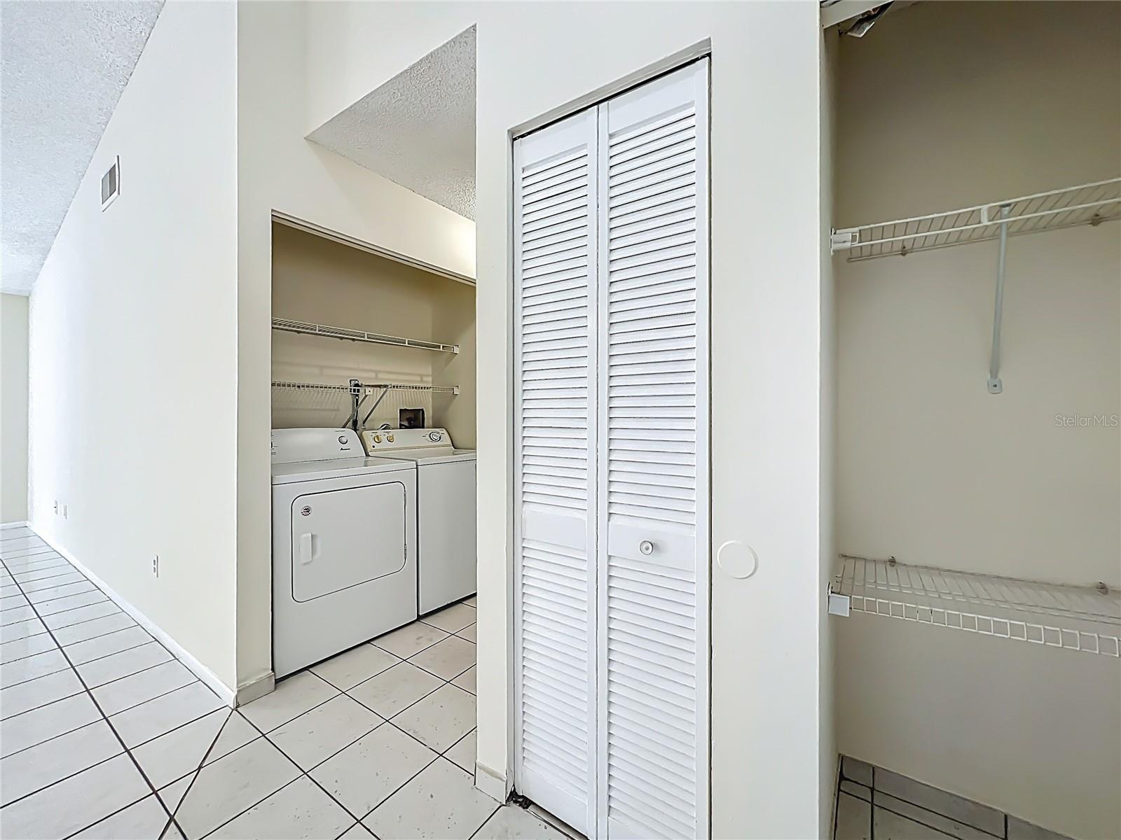 Image 5 of 39 For 193 Creekside Way