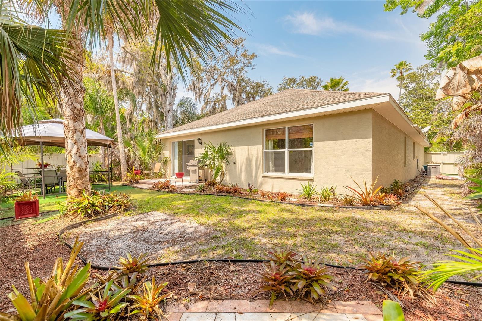 Image 28 of 30 For 258 Jefferson Street