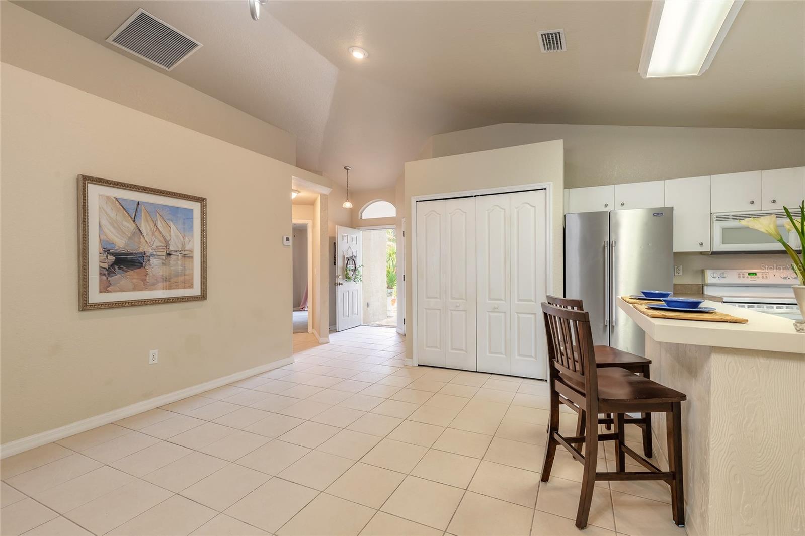 Image 6 of 30 For 258 Jefferson Street