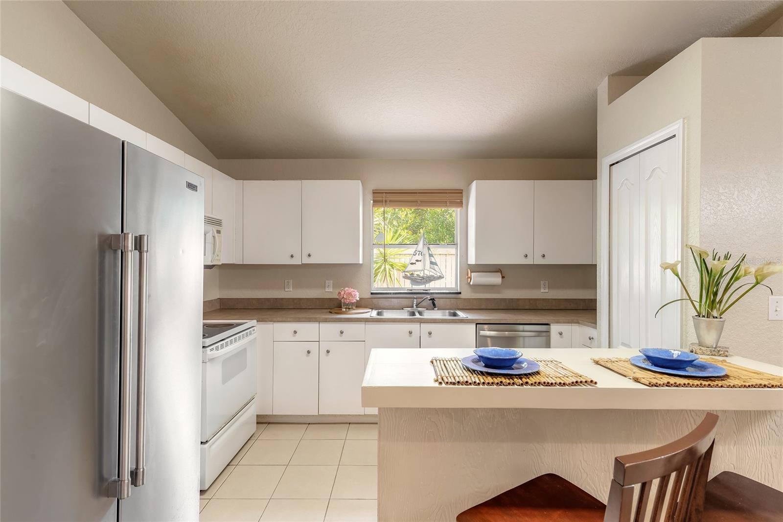 Image 8 of 30 For 258 Jefferson Street