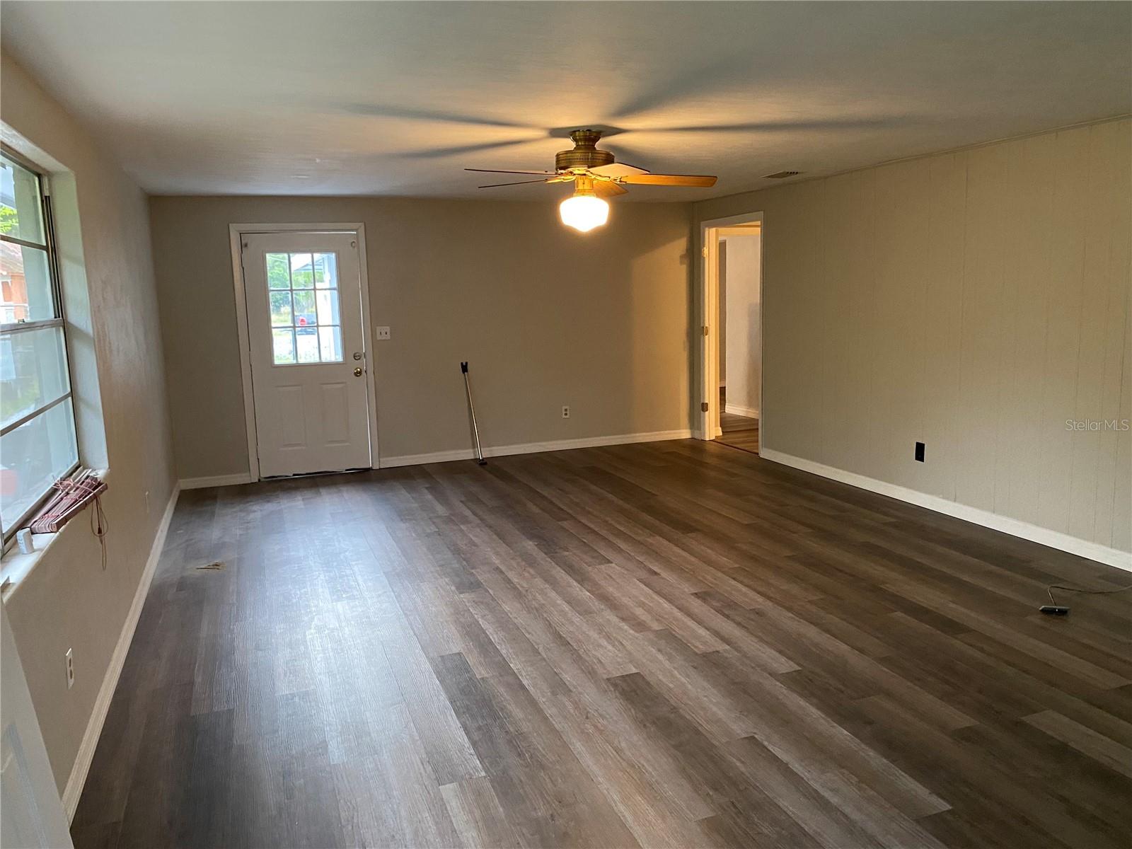 Image 8 of 12 For 239 Desoto Street