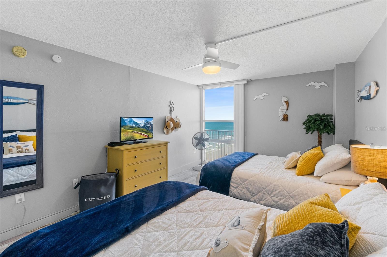 Image 20 of 49 For 3051 Atlantic Avenue P020