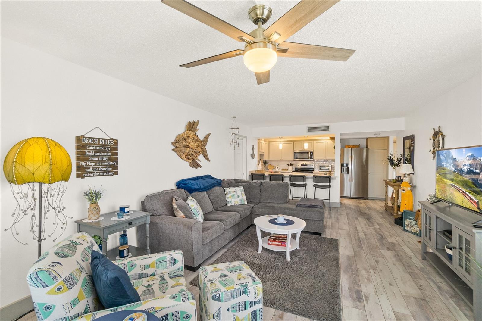 Image 4 of 49 For 3051 Atlantic Avenue P020