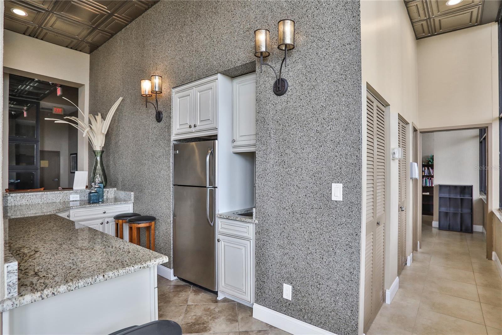 Image 44 of 49 For 3051 Atlantic Avenue P020