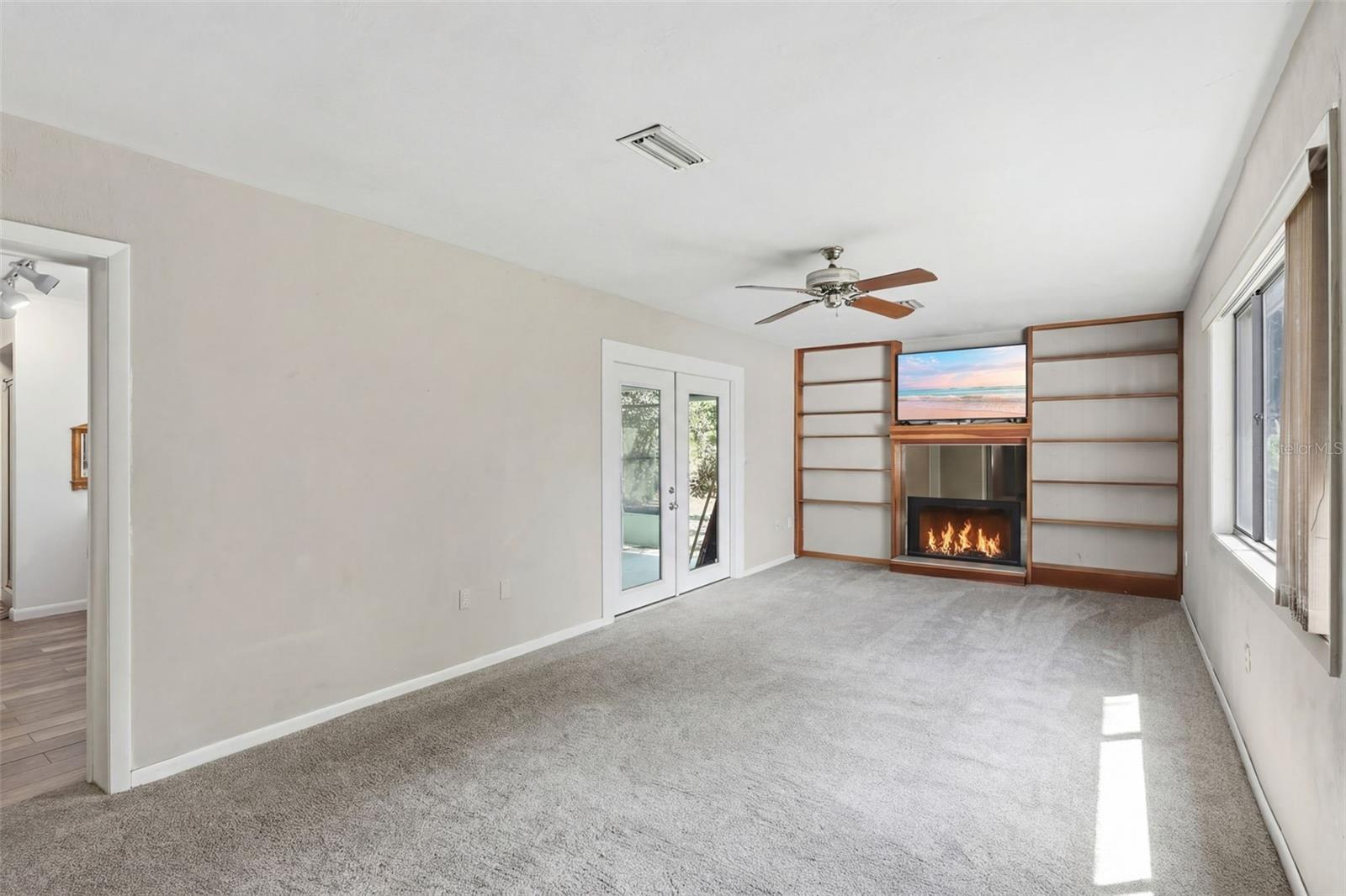 Image 15 of 30 For 1410 Chelsea Avenue