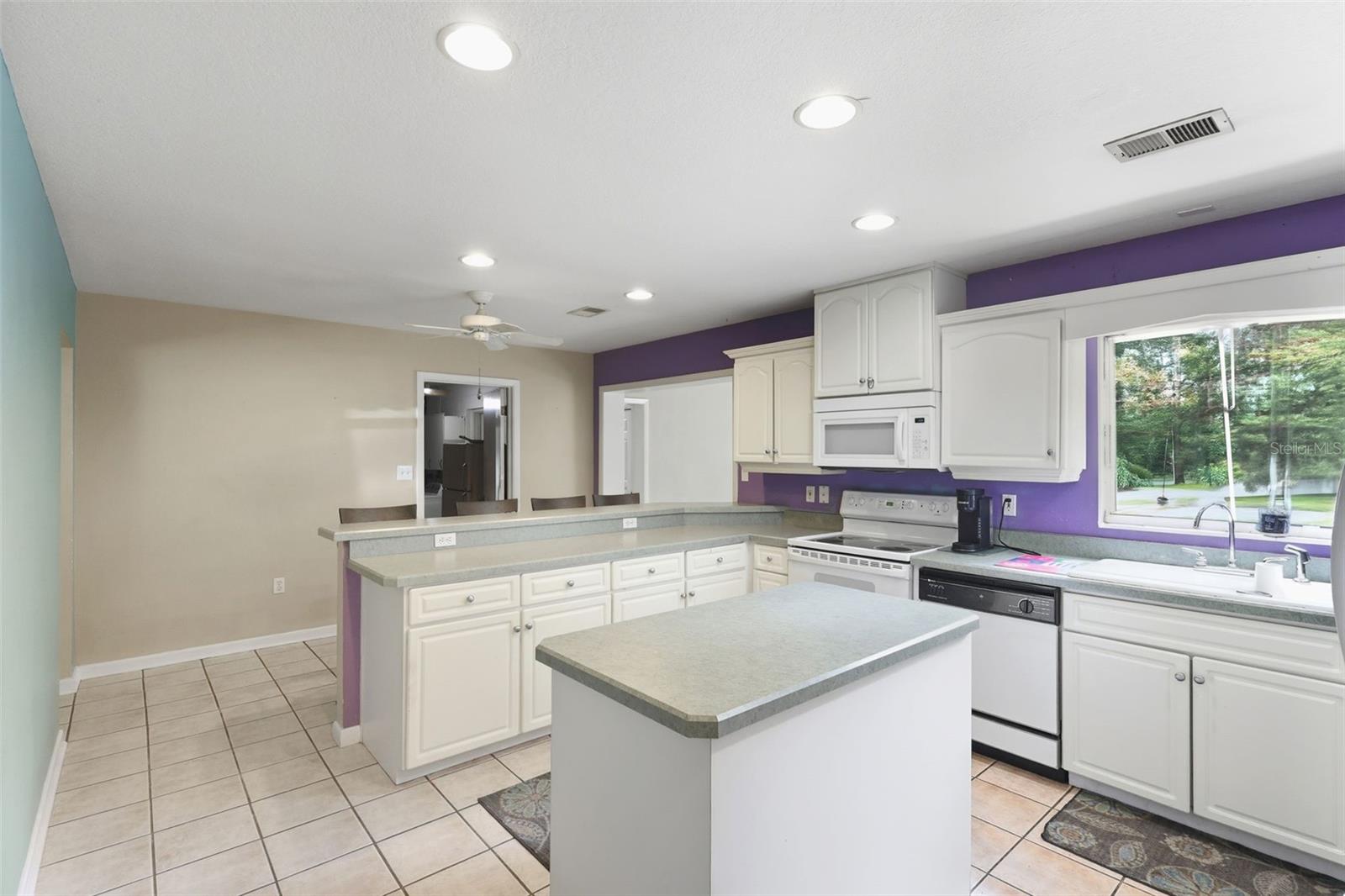 Image 20 of 30 For 1410 Chelsea Avenue