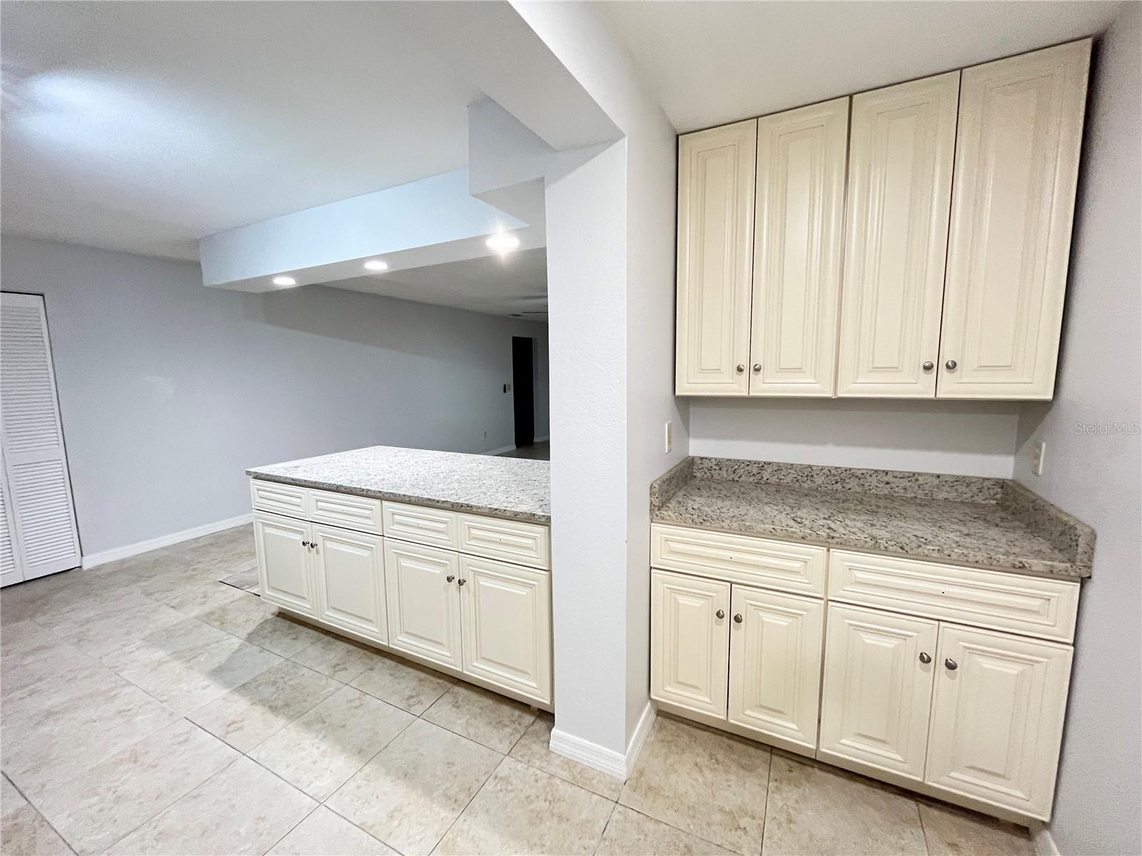 Image 19 of 53 For 6 Robinwood Drive