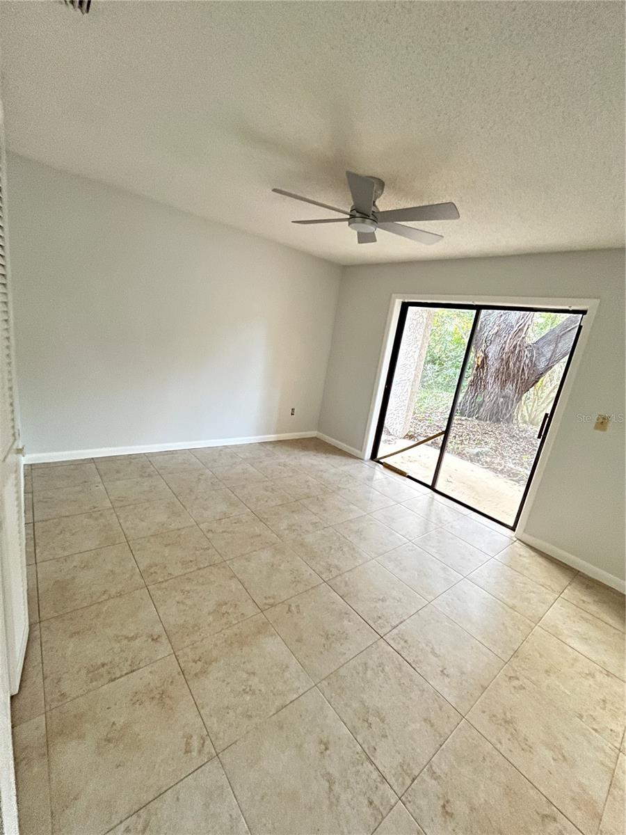 Image 36 of 53 For 6 Robinwood Drive