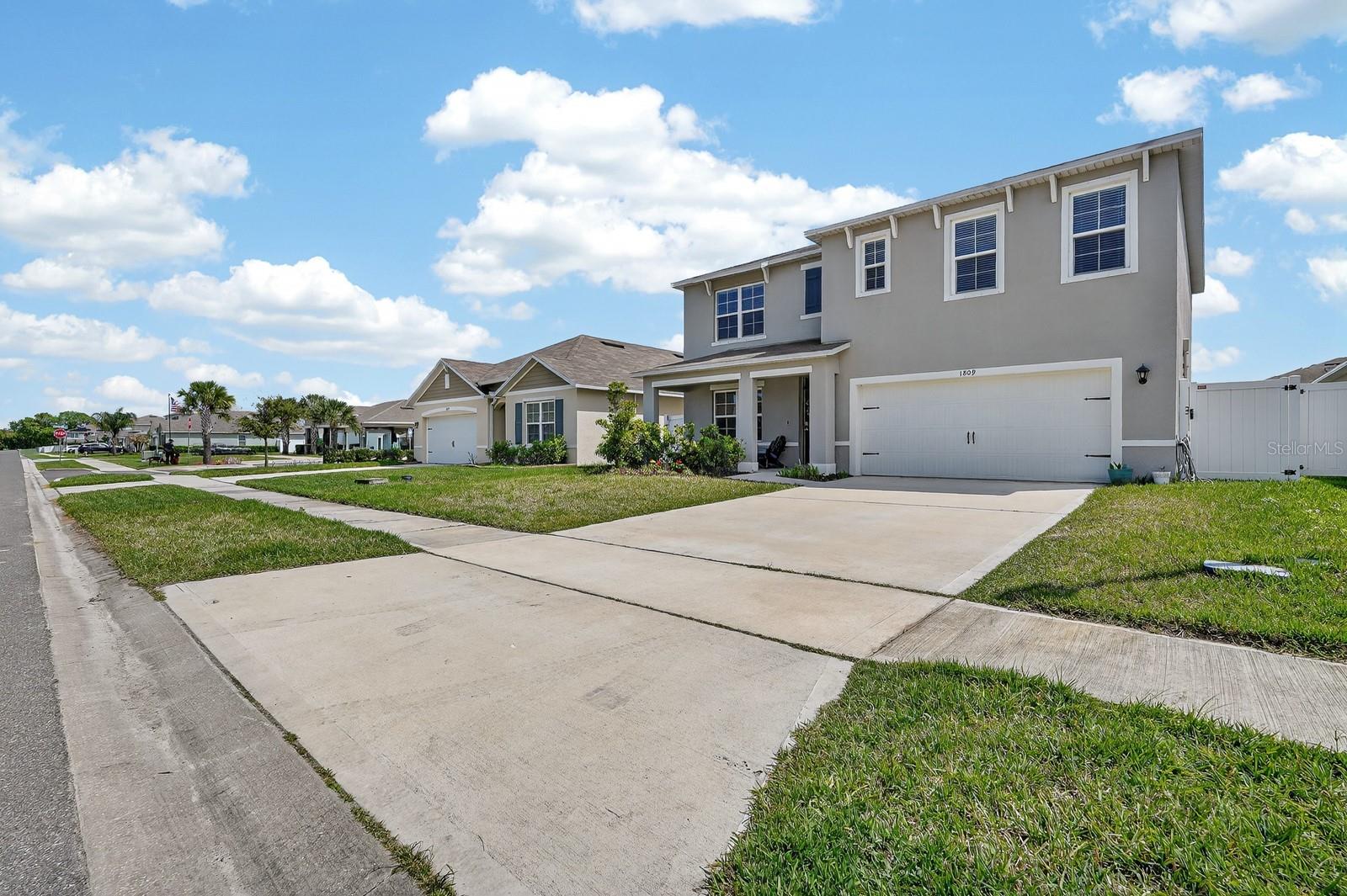 Image 43 of 59 For 1809 Myrtlebrooke Drive