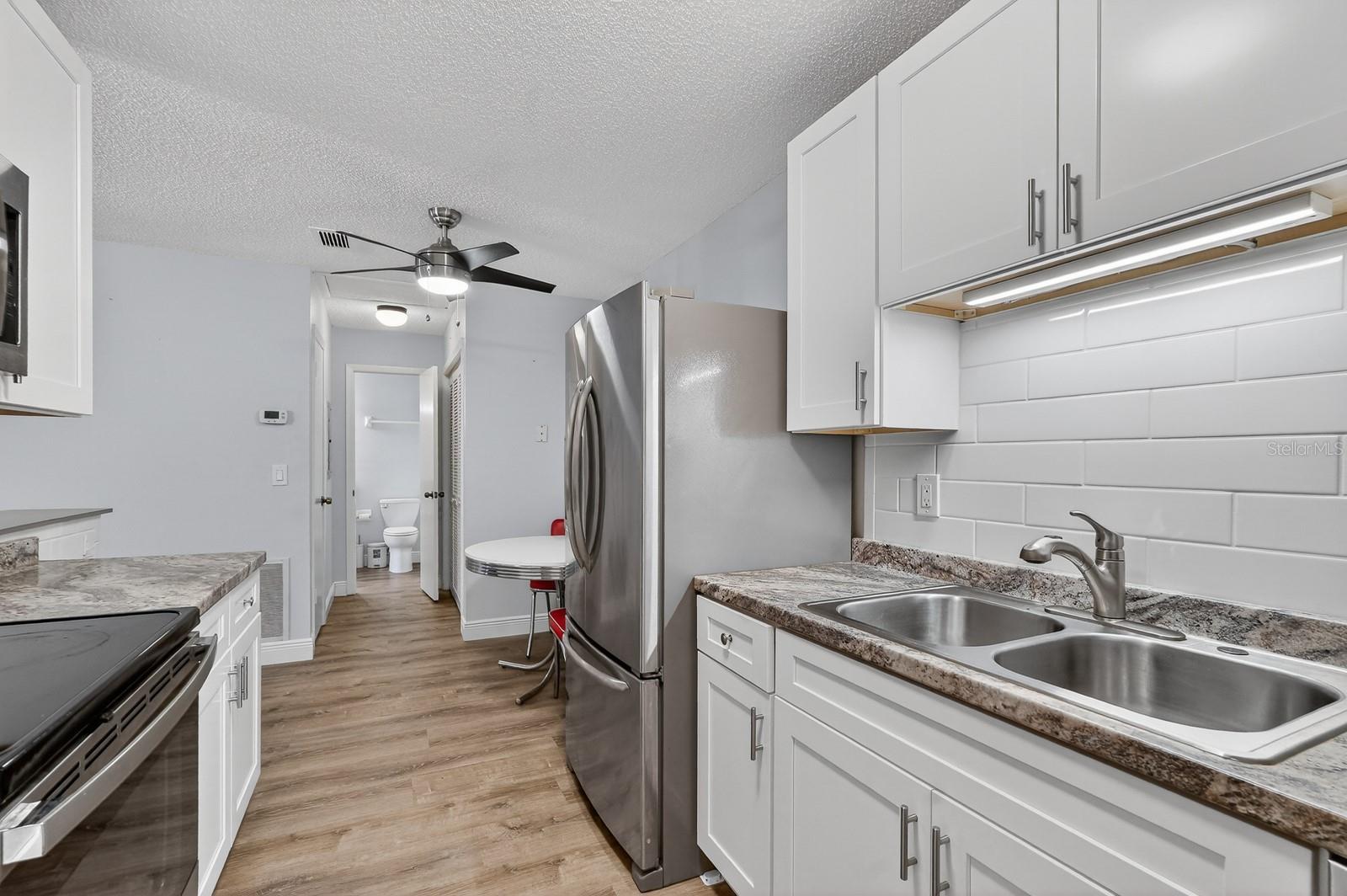 Image 14 of 44 For 1600 Big Tree Road H5