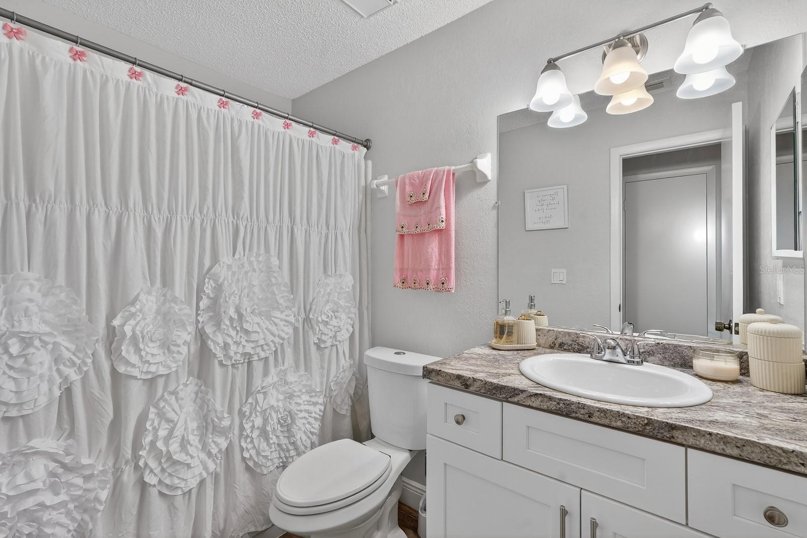 Image 24 of 44 For 1600 Big Tree Road H5