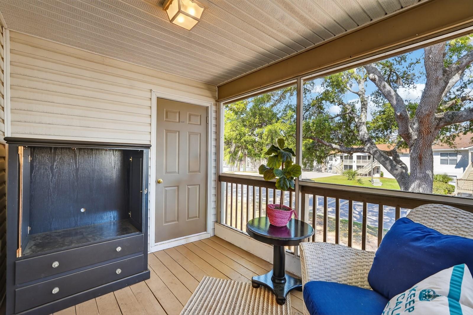 Image 28 of 44 For 1600 Big Tree Road H5